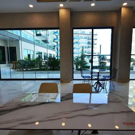 Konak Seaside 2+1 Luxury Махмутлар